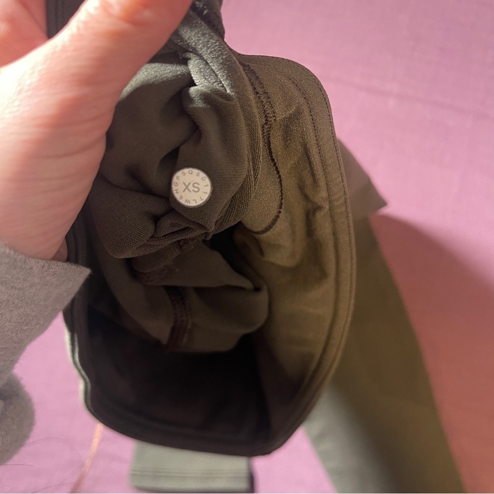Lululemon Reveal Crop (15") Dark Olive - Size XS (0-2?) Green Capris Leggings - Picture 5 of 8